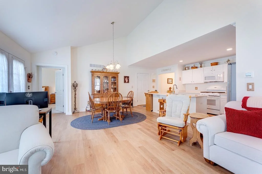 Photo of 135 CASSELBERRY LANE