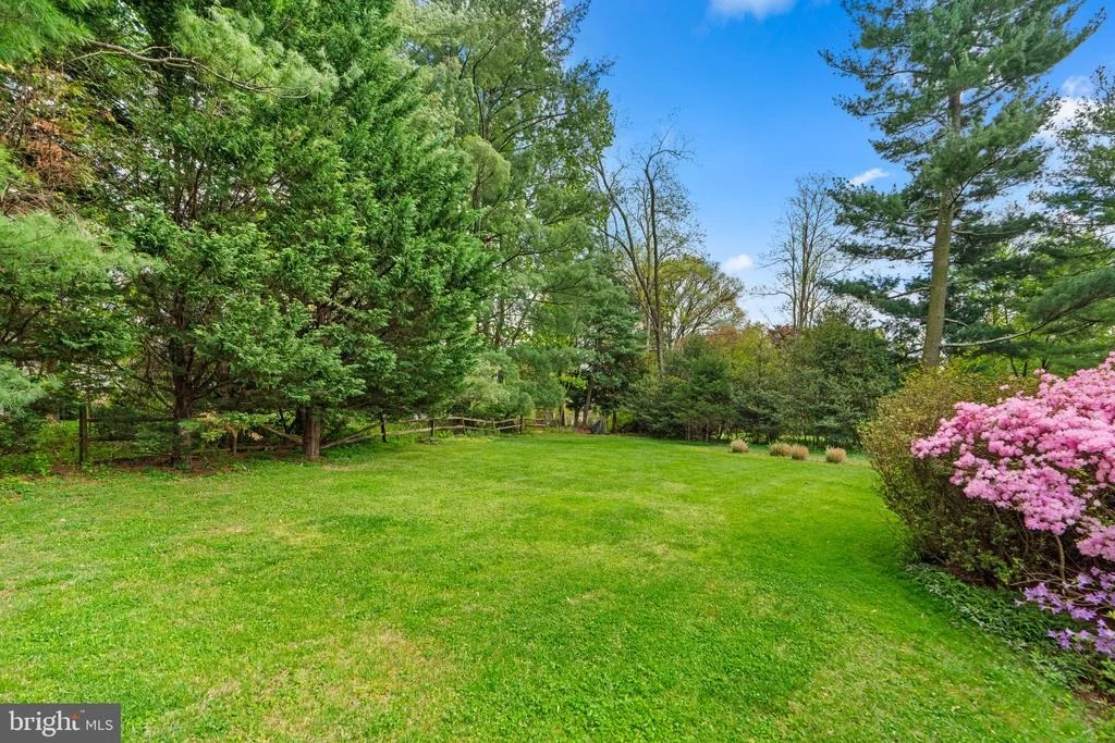 Photo of 7301 CENTENNIAL ROAD