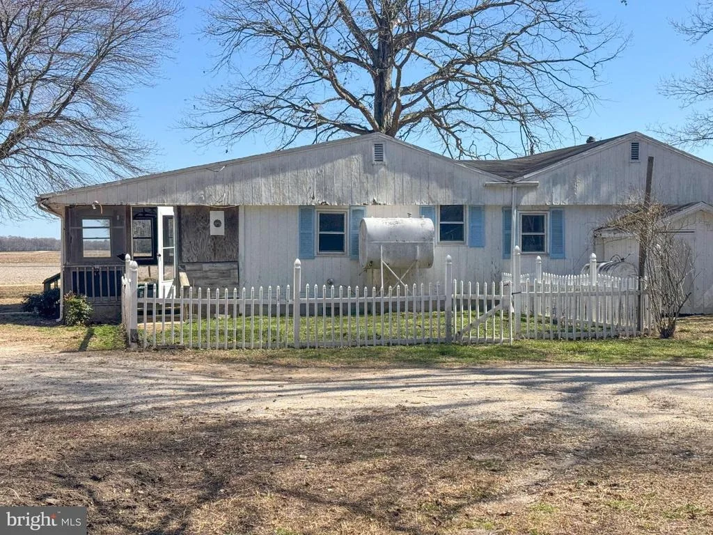 Photo of 9810 CORKELL ROAD