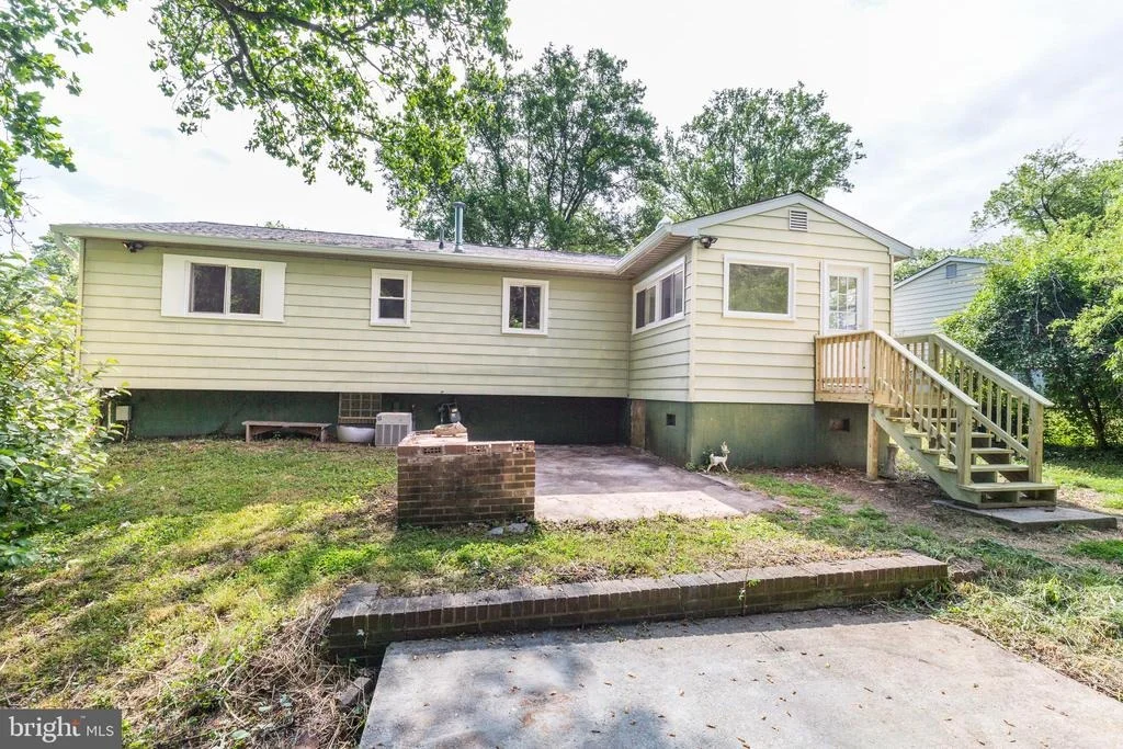 Photo of 3809 HALLOWAY CIRCLE