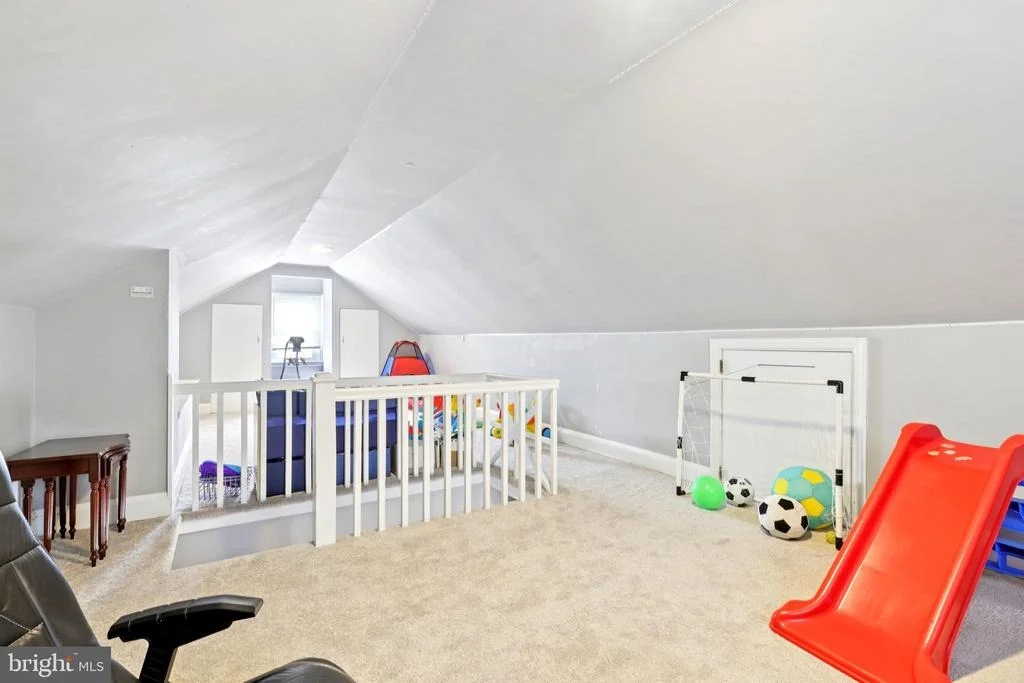 Photo of 4214 THORNCLIFF ROAD