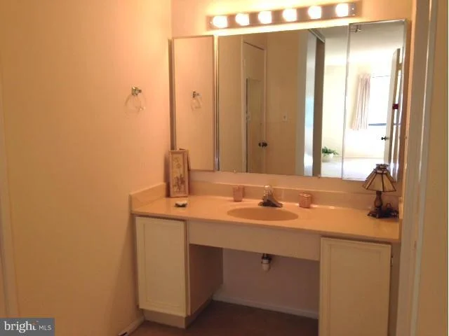 Photo of Unit 4822 at 15100 INTERLACHEN DRIVE