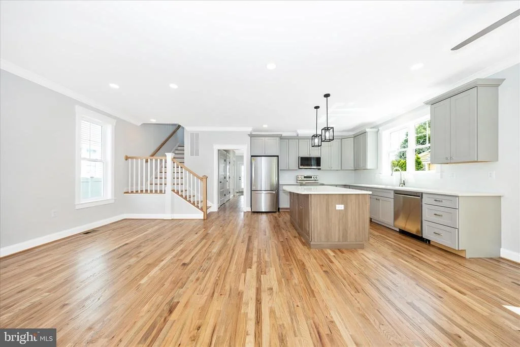 Photo of 109 W 13TH STREET
