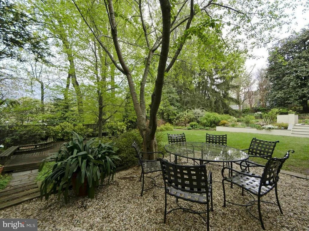 Photo of 4320 LORCOM LANE