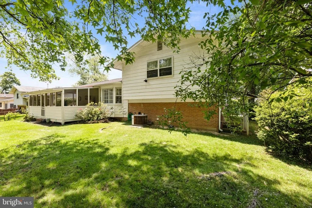 Photo of 6937 NASHVILLE ROAD