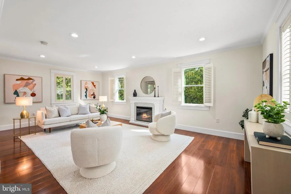 Photo of 406 LEIGHTON AVENUE