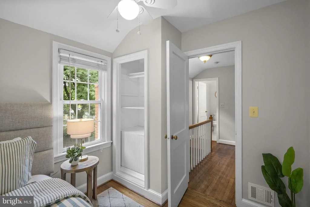 Photo of 1111 MEURILEE LANE