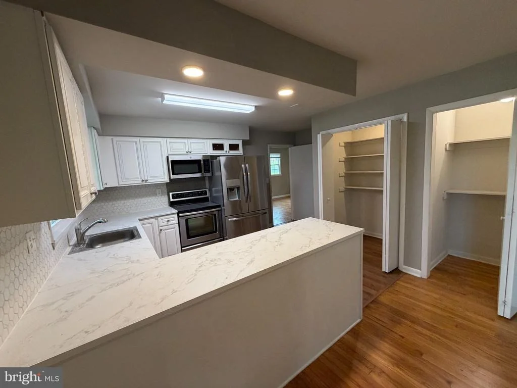 Photo of 3 SPRINGVIEW BOULEVARD