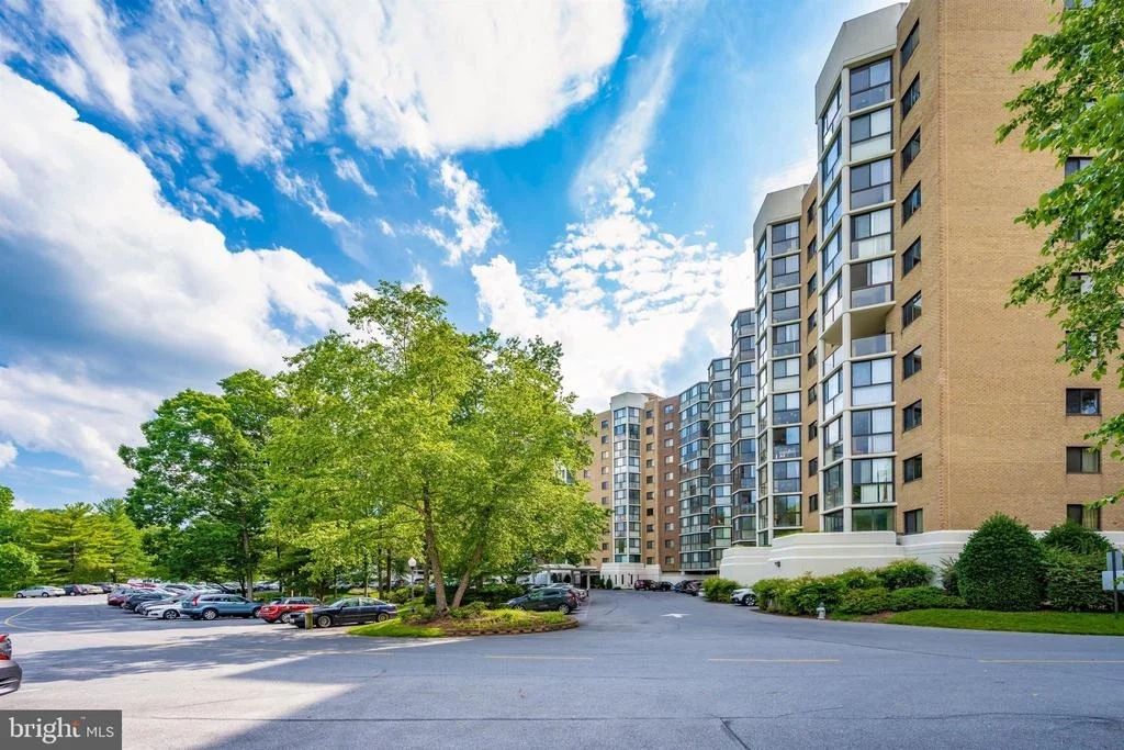 Photo of Unit 1104 at 15101 INTERLACHEN DRIVE