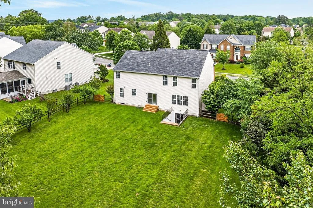 Photo of 25825 SPRING FARM CIRCLE