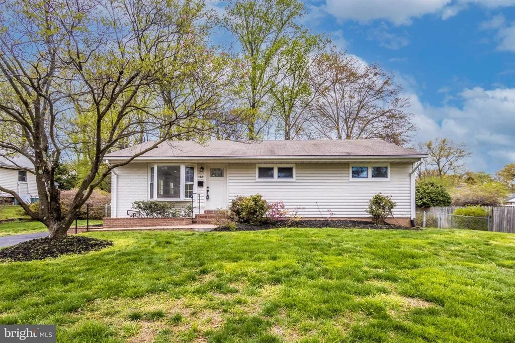 Photo of 132 TULIP DRIVE