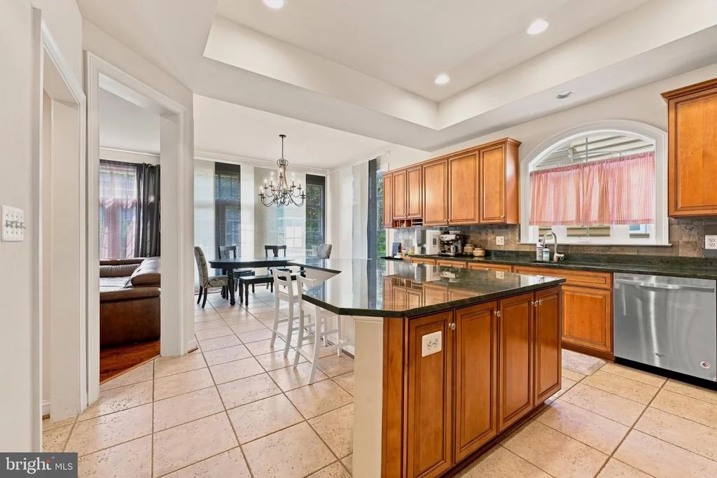 Photo of 44121 RIVERPOINT DRIVE