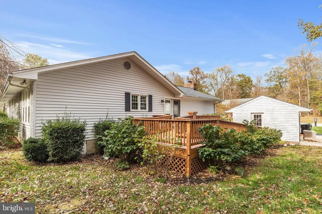Photo of 1386 REDWOOD CIRCLE