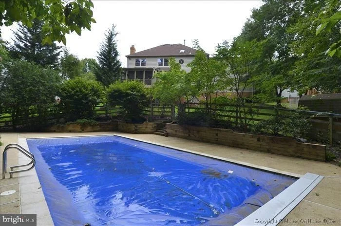 Photo of 608 SILVERSTONE COURT