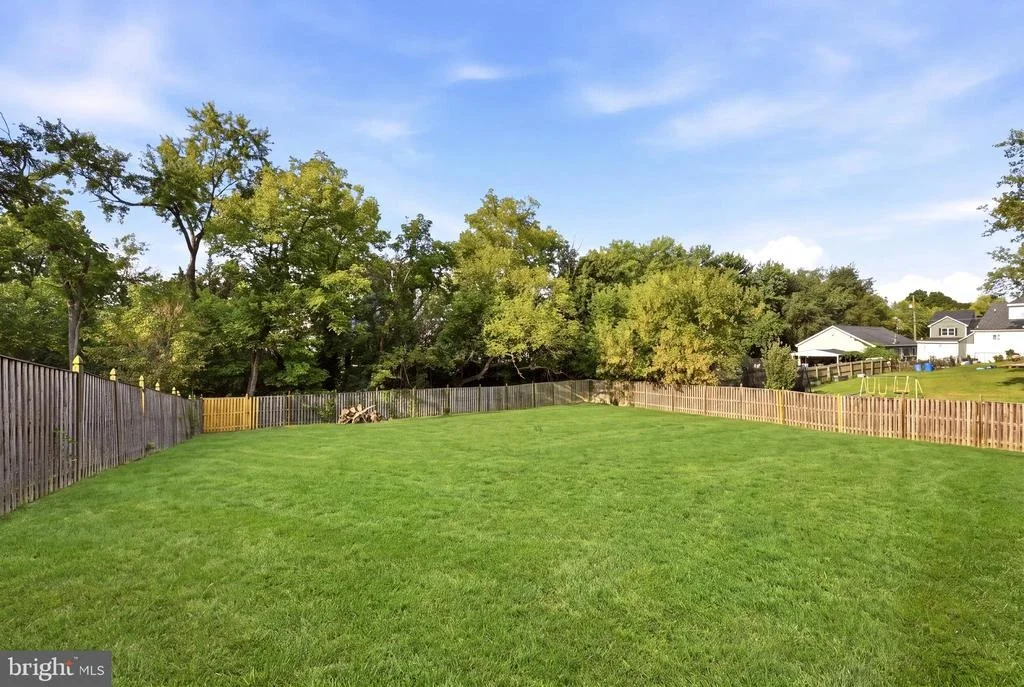 Photo of 124 DINKLE DRIVE