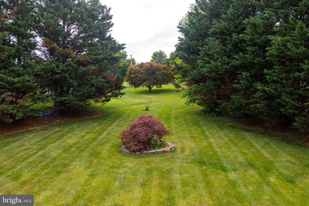 Photo of 2300 KINGS ARMS DRIVE