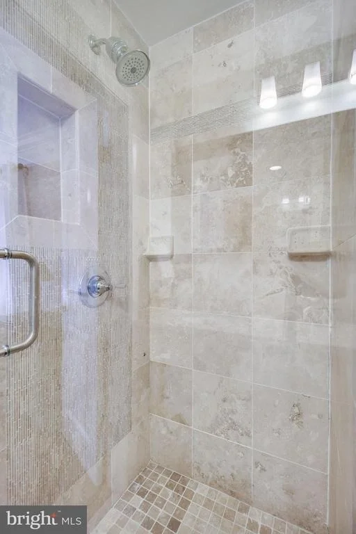 Photo of 919 JUNIPER PLACE