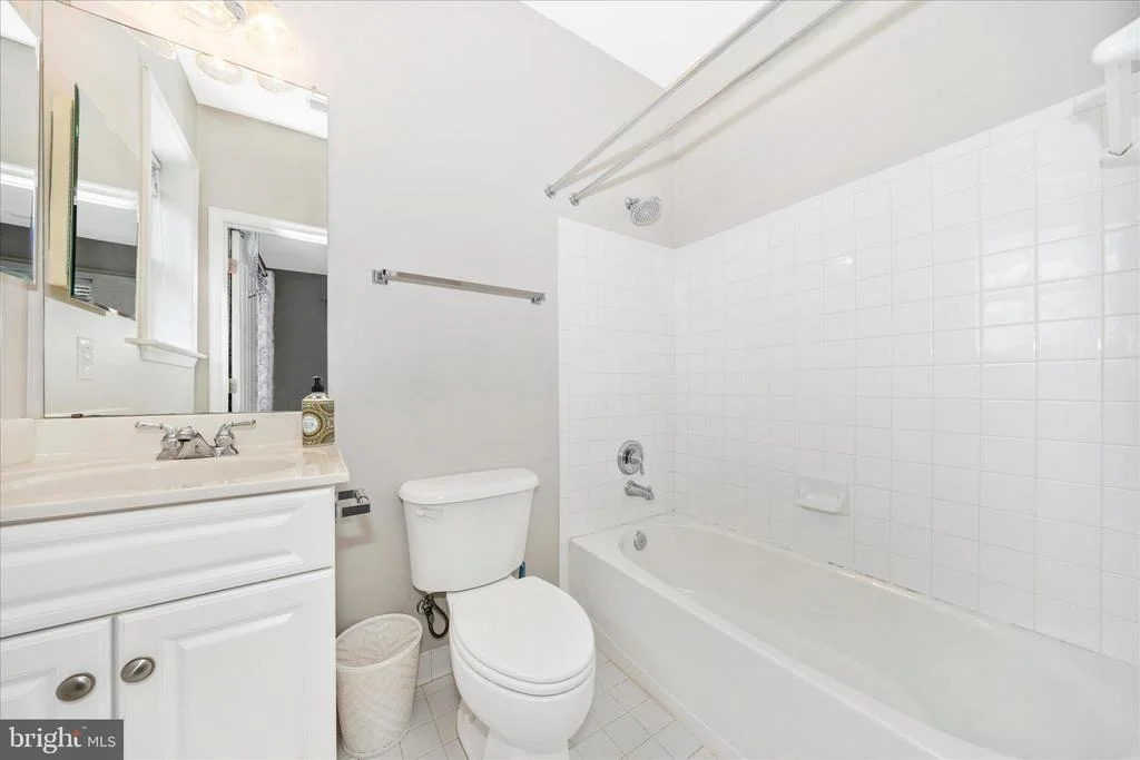 Photo of Unit 105 at 2520 WATERSIDE DRIVE