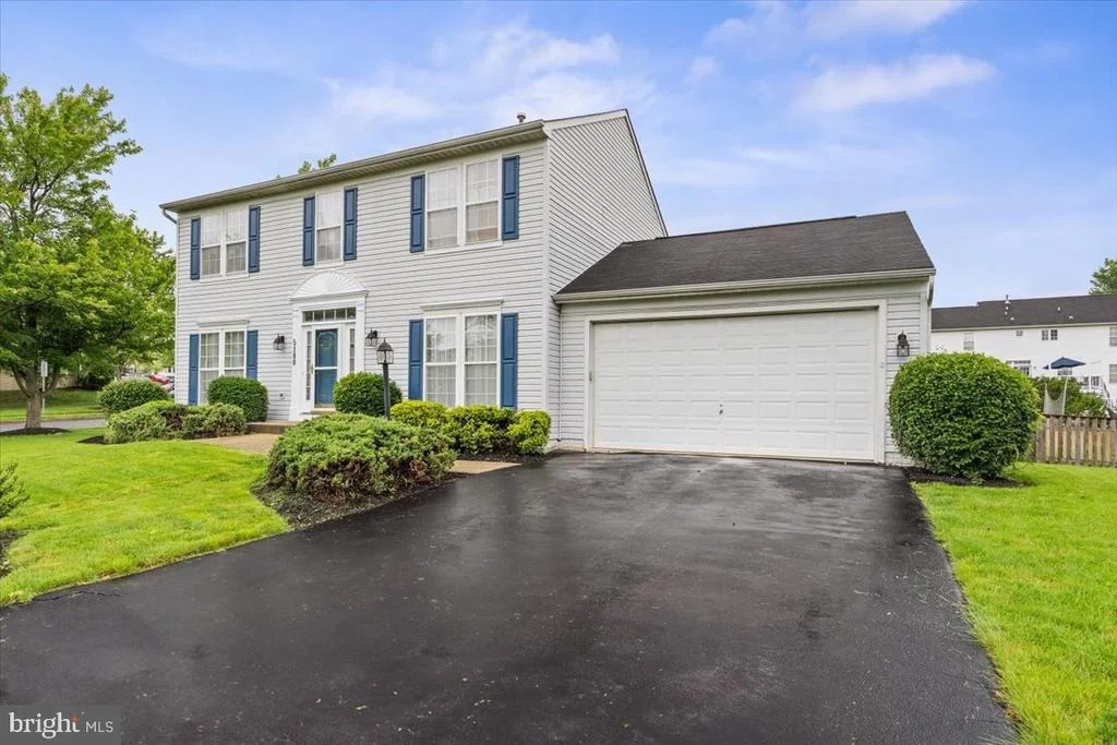 Photo of 5180 BOSCOMBE COURT