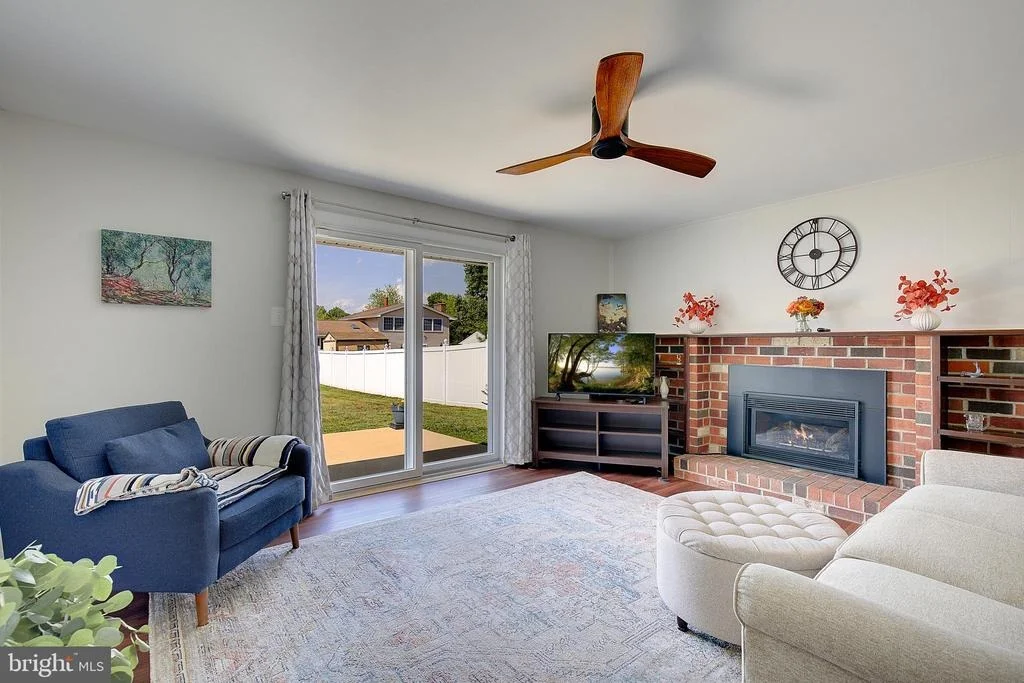 Photo of 5304 DORIS DRIVE