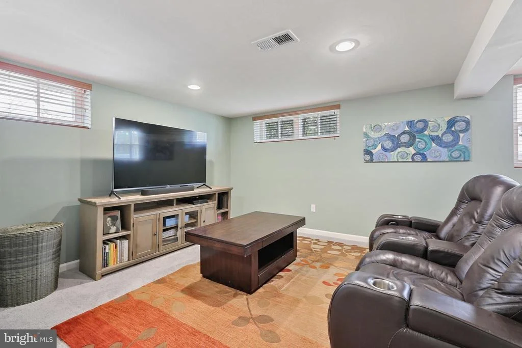 Photo of 2411 SYLVALE ROAD