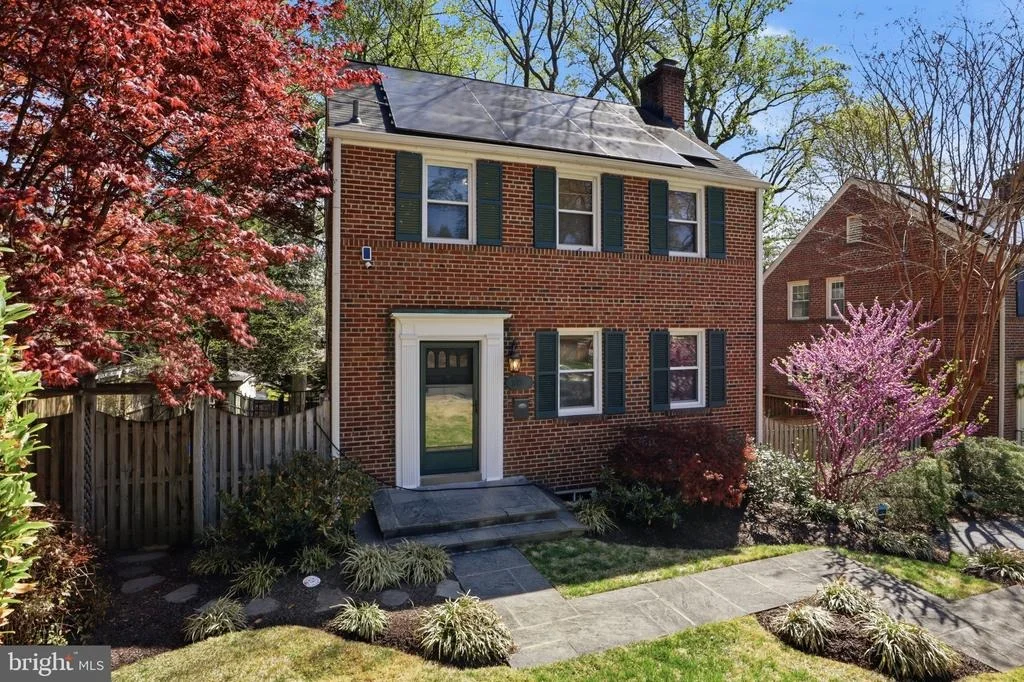 Photo of 10211 SUTHERLAND ROAD