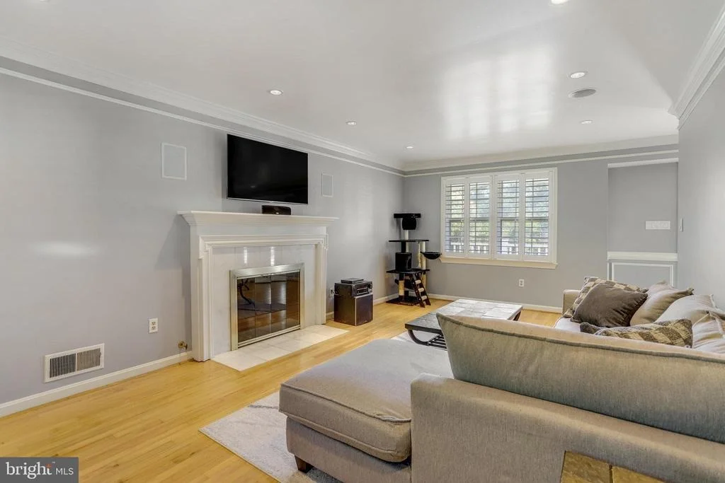 Photo of 6808 HOUNDMASTER ROAD