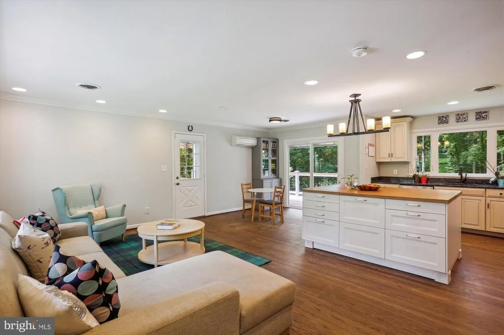 Photo of 11816 LONGDRAFT COURT