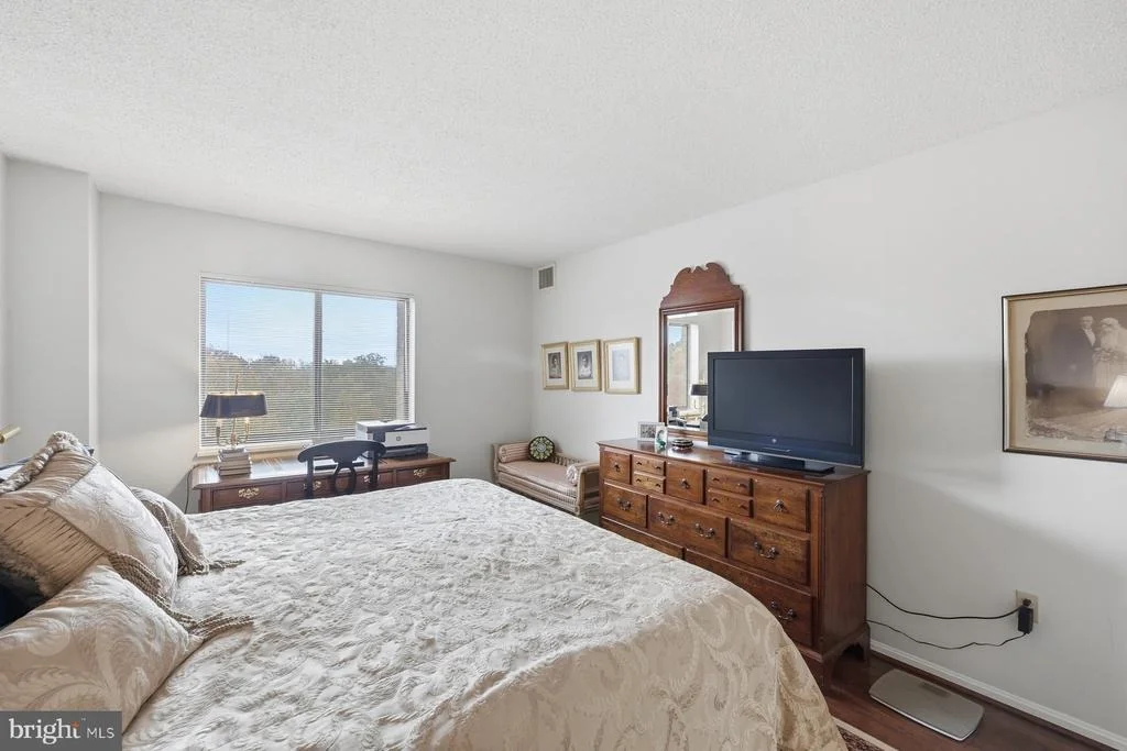 Photo of Unit 2822 at 15107 INTERLACHEN DRIVE