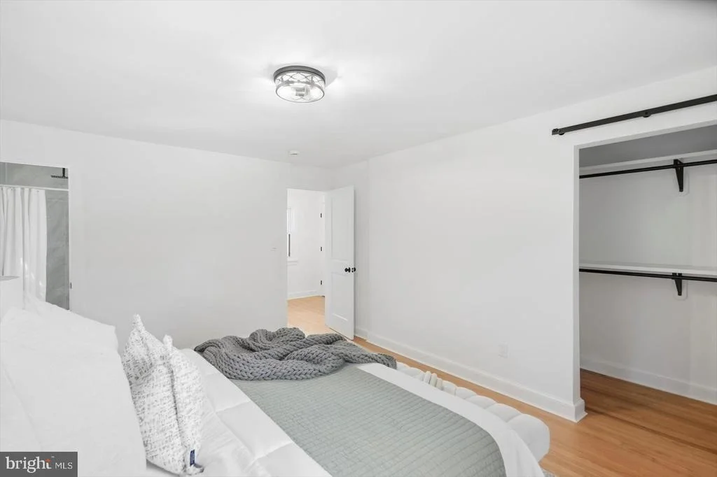 Photo of 9424 COLESVILLE ROAD