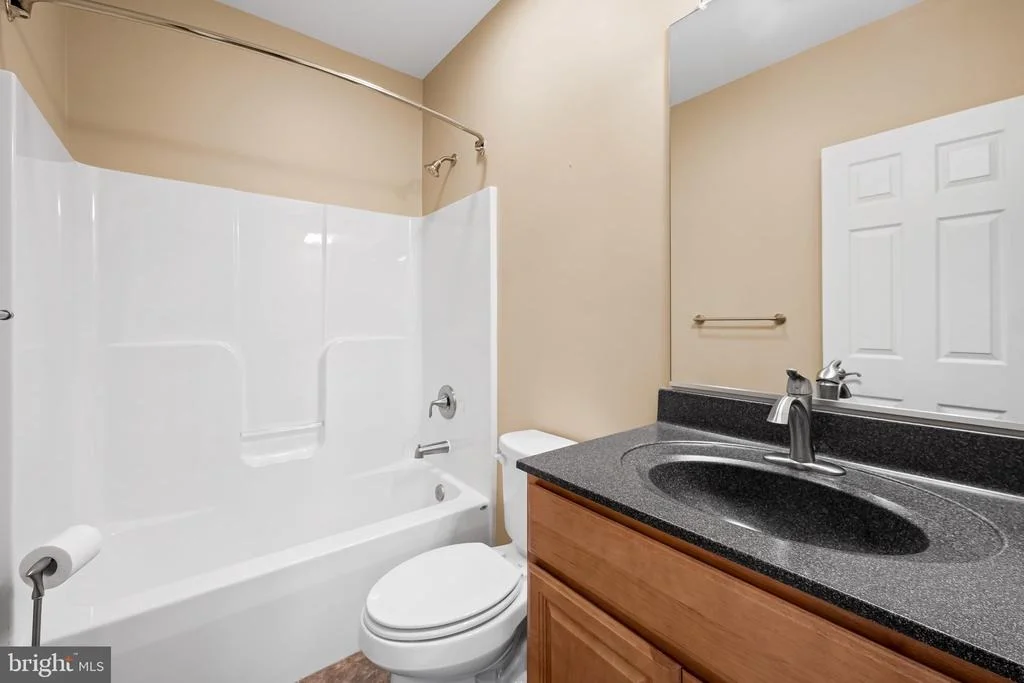 Photo of 1391 MACTON ROAD