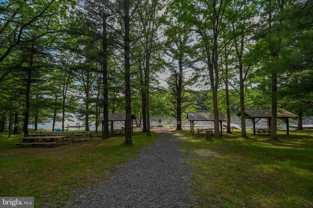 Photo of 106 LODGE CIRCLE