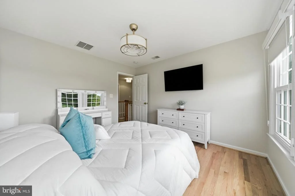 Photo of 4007 WINDWARD DRIVE