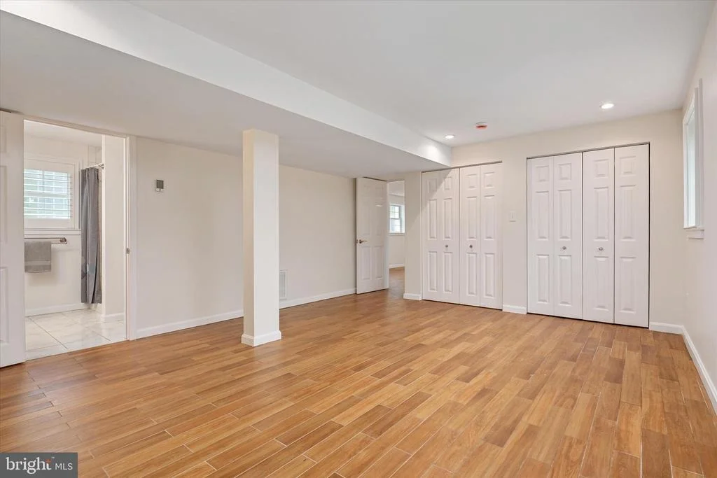 Photo of 100 CARROLL DRIVE