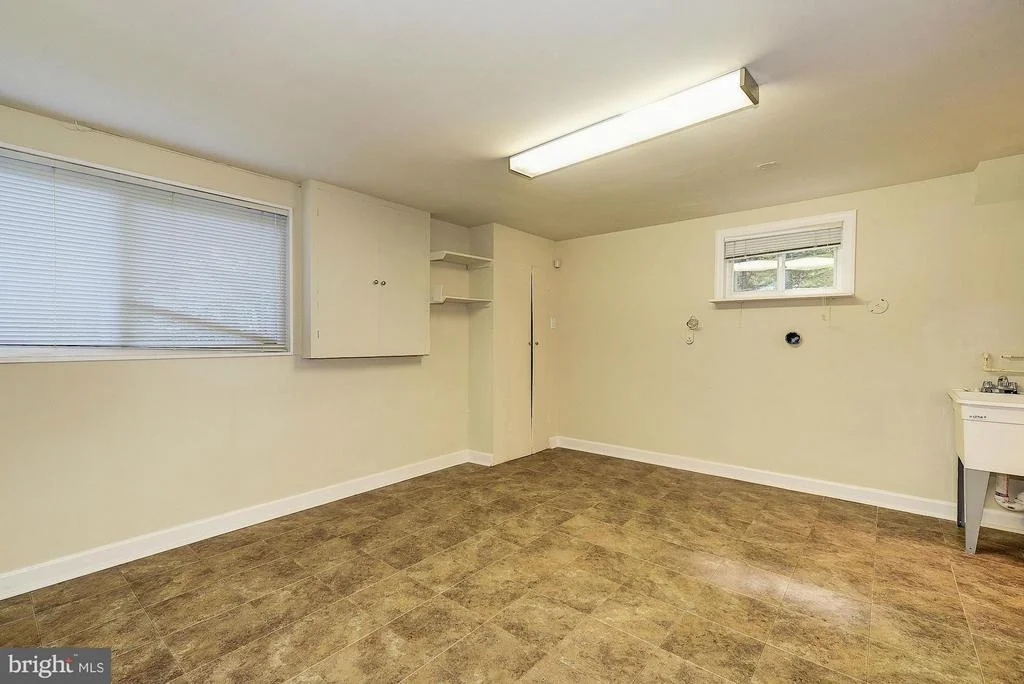Photo of 2500 HARMON ROAD