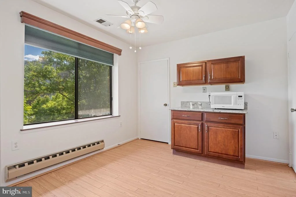 Photo of Unit 863E at 15301 PINE ORCHARD DRIVE