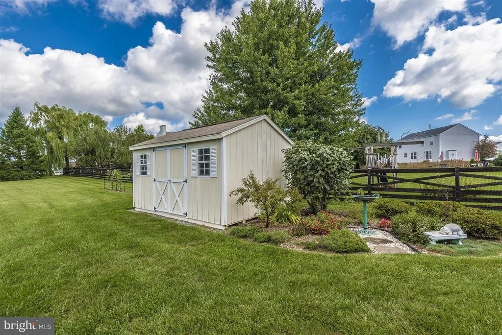 Photo of 4106 BENNINGTON PLACE W
