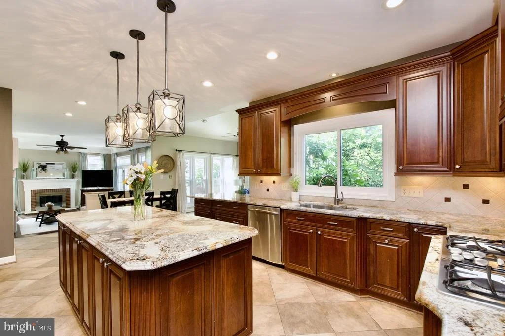 Photo of 5495 ASHLEIGH ROAD