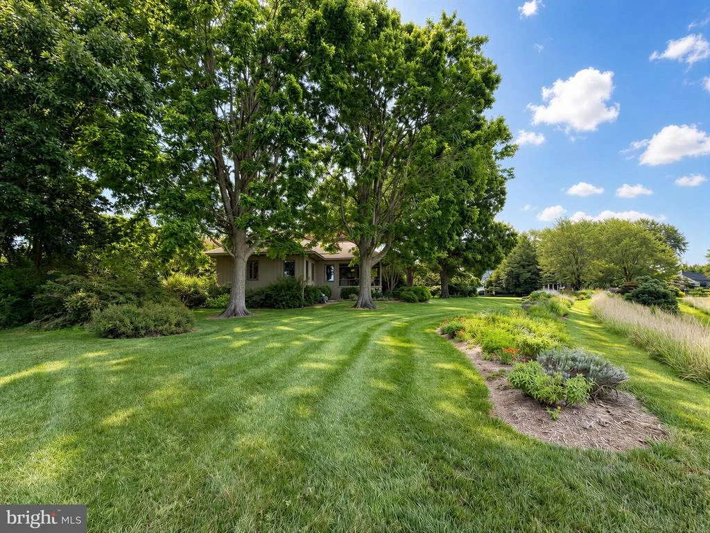 Photo of 2662 MARTHAS WAY