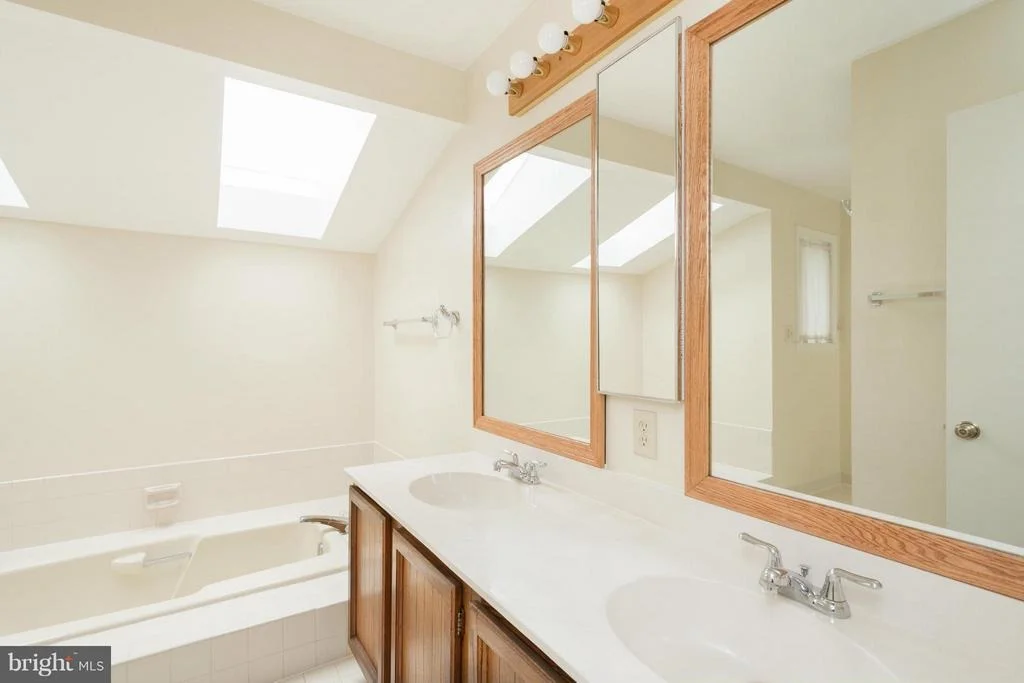 Photo of 11516 FLINTS GROVE LANE