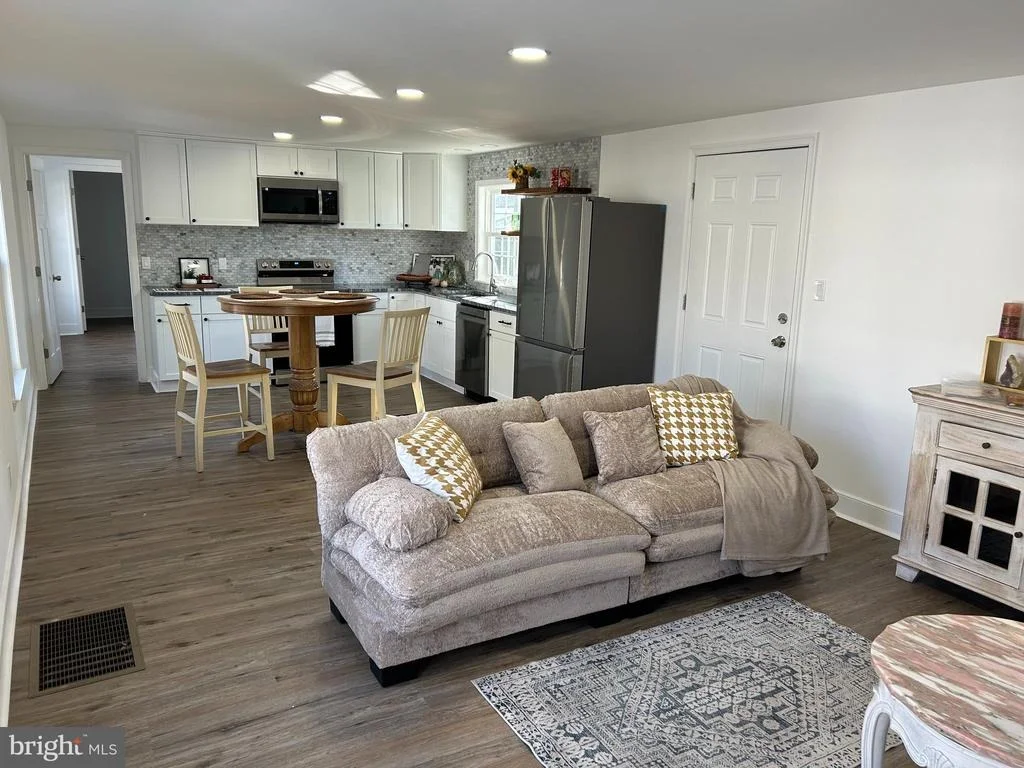 Photo of 31660 JANICE ROAD