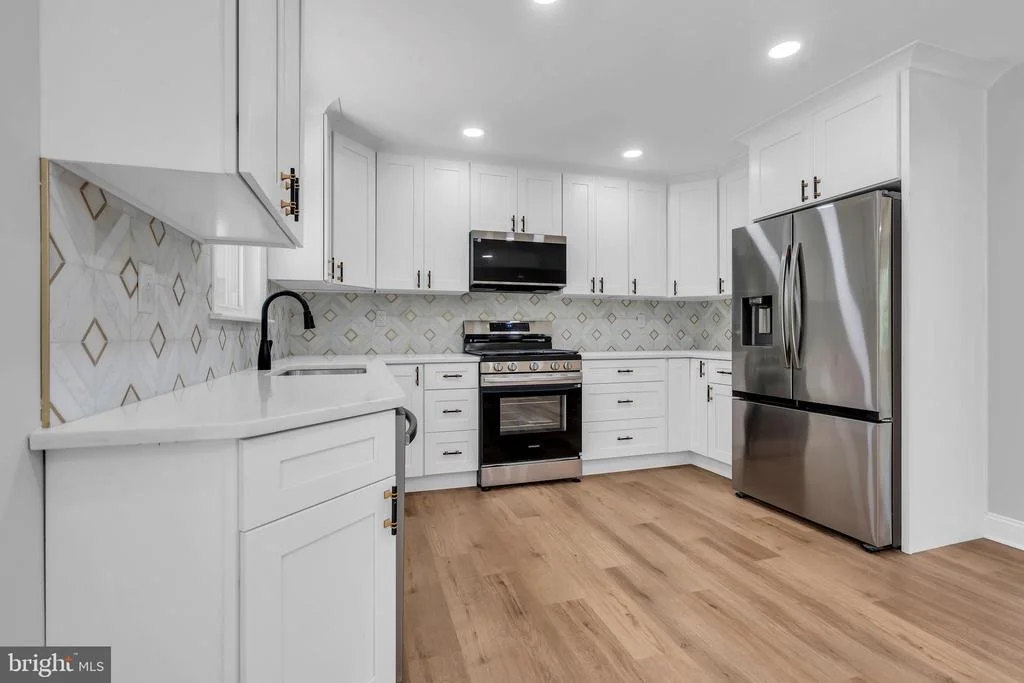 Photo of 143 OAK PINES BOULEVARD