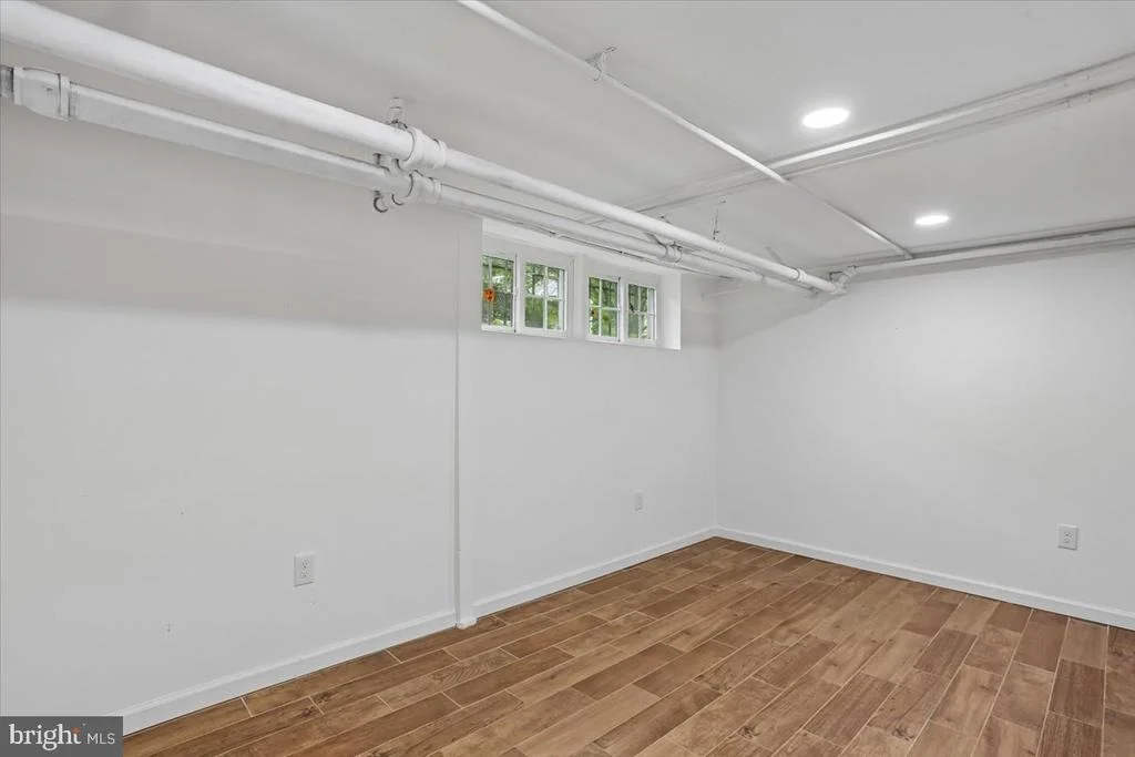 Photo of 9501 COLESVILLE ROAD