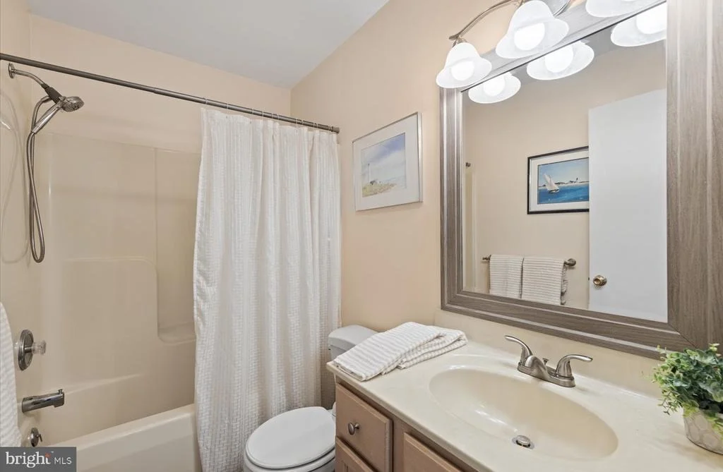 Photo of 33873 N HERON DRIVE