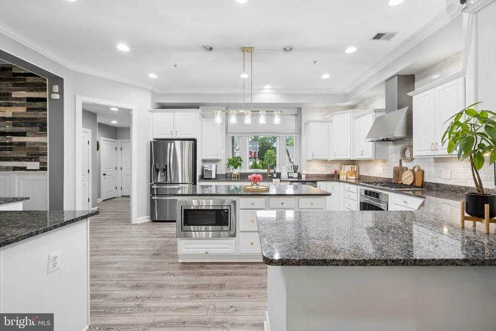 Photo of 8328 PINE KNOTT COURT