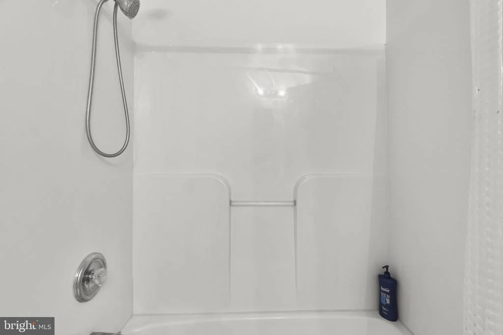 Photo of 6418 ERIN DRIVE