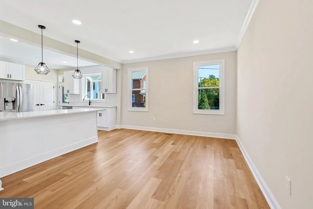 Photo of 692 RIDGE