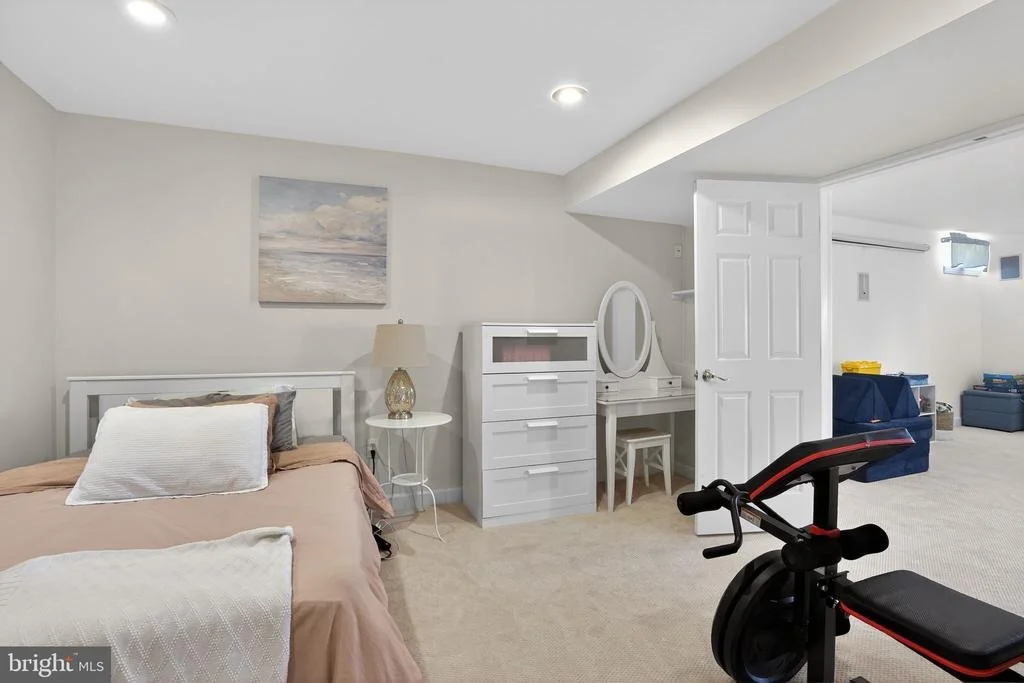 Photo of 21104 HICKORY FOREST WAY