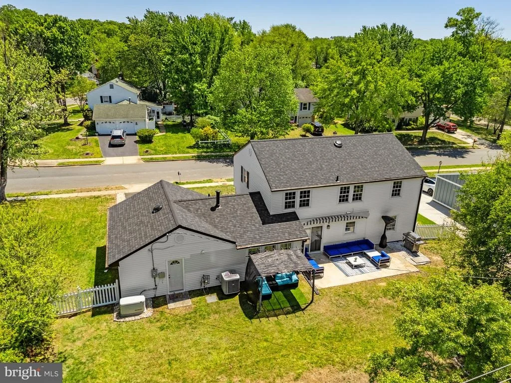Photo of 4202 MINSTRELL LANE