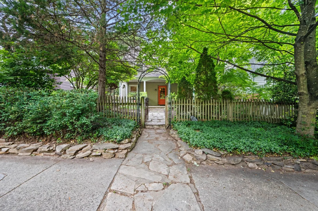 Photo of 5010 BOXHILL LN